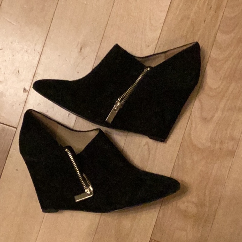 Jessica Simpson wedge bootie 37